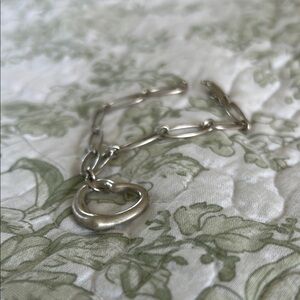 Tiffany Elegant Sterling Silver Paperclip Heart Bracelet